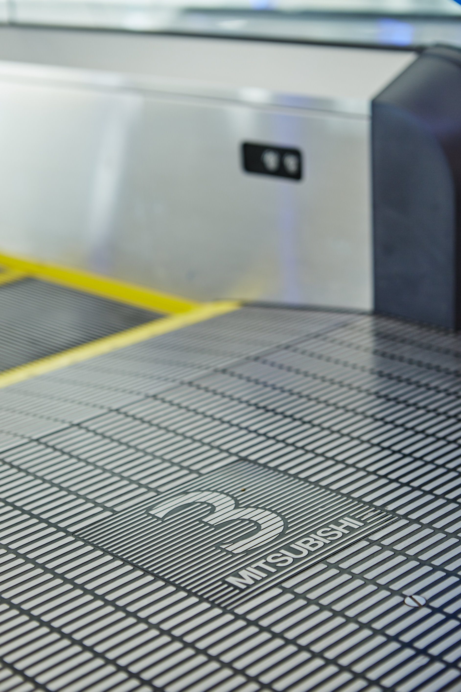 ESCALATORS SERIES Z