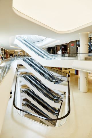 ESCALATORS SERIES Z